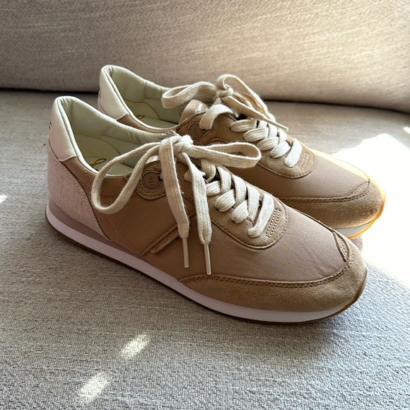 Sam Edelman Reve Lace-Up Tan Sneaker - Picture 1 of 4